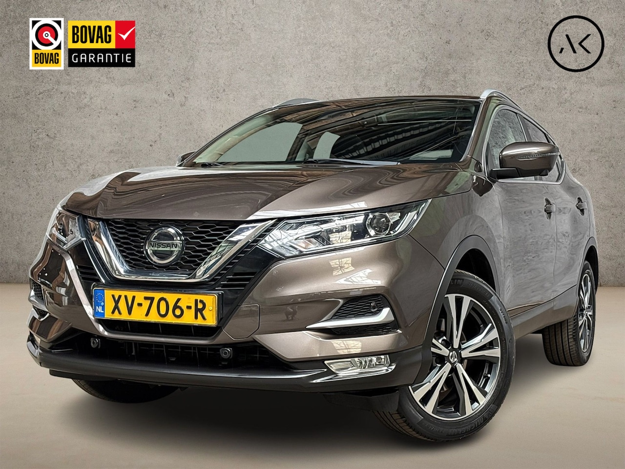Nissan Qashqai - 1.3 DIG-T N-Connecta 140Pk (PANORAMADAK, APPLE CARPLAY, NAVIGATIE, 360 CAMERA, GETINT GLAS - AutoWereld.nl