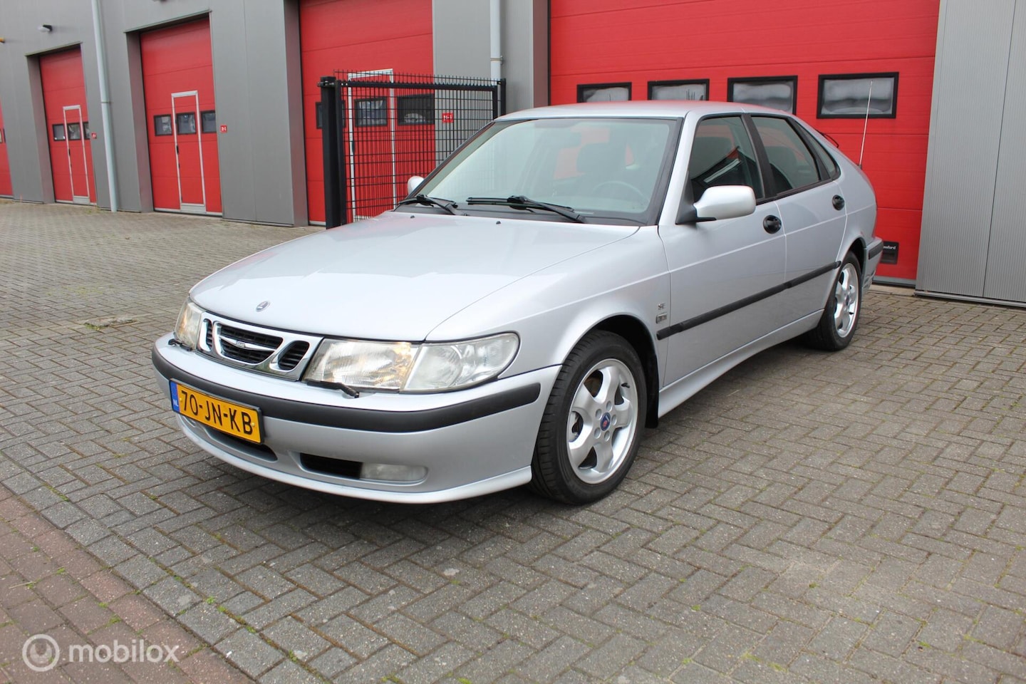 Saab 9-3 - 2.0t S Business Edition 5 Drs. Hatchback .