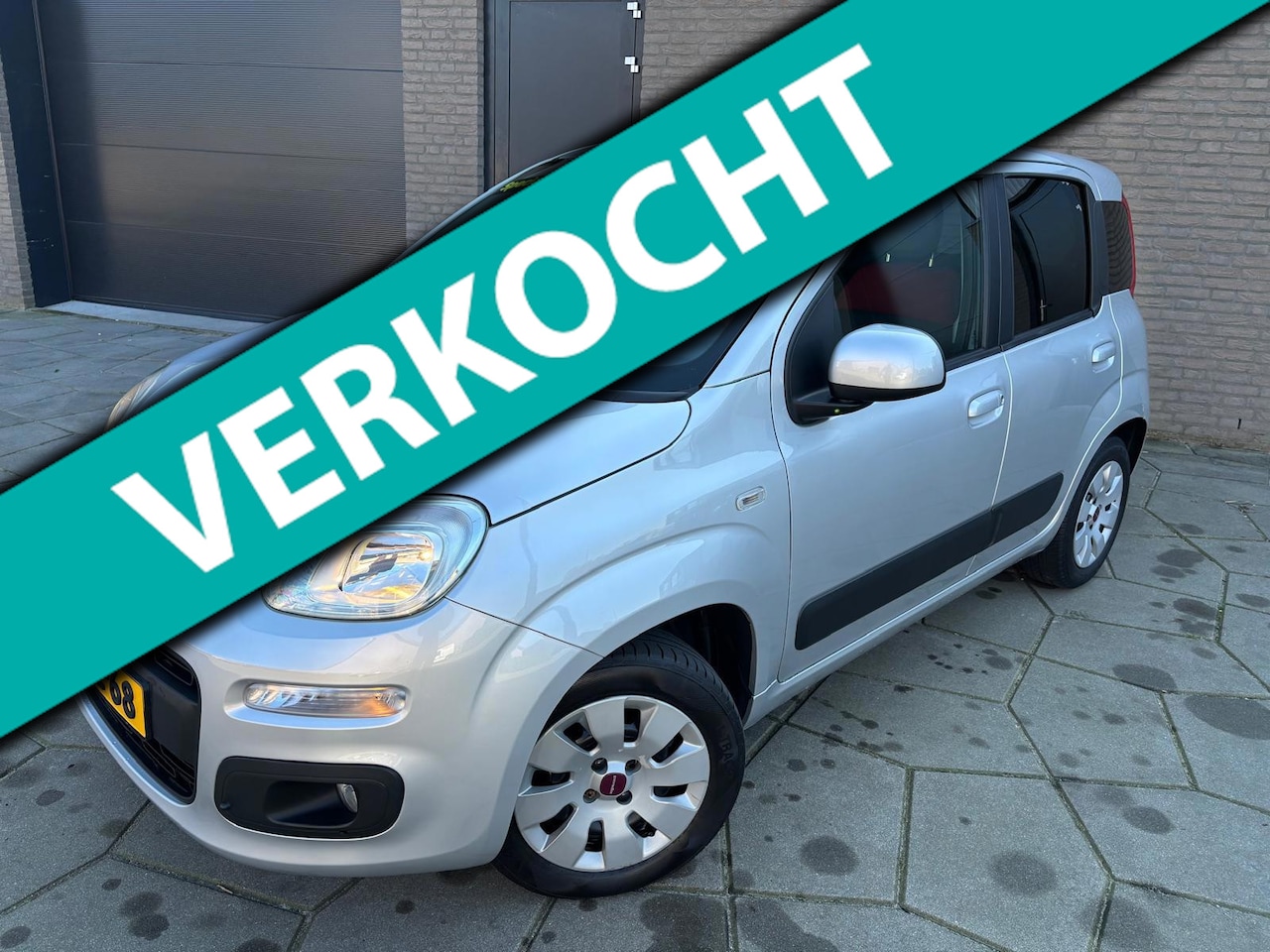 Fiat Panda - 1.2 Lounge| AIRCO| AUX /USB |90 PK 4 cilinder|veel acc. erg vlotte auto - AutoWereld.nl