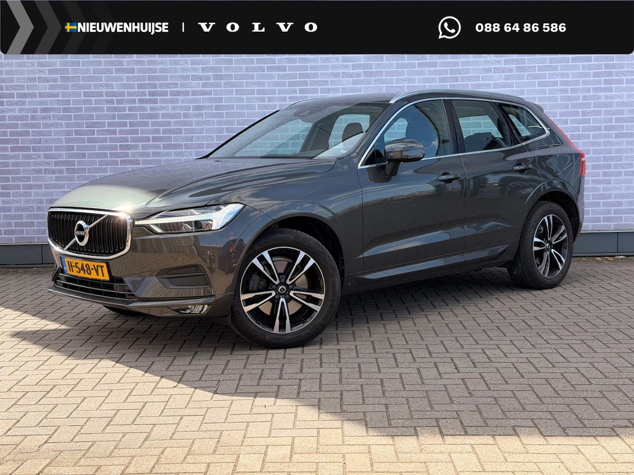 Volvo XC60 - 2.0 B5 Momentum Pro | Trekhaak | Achteruitrijcamera | Parkeerverwarming | Lederen Sportsto - AutoWereld.nl