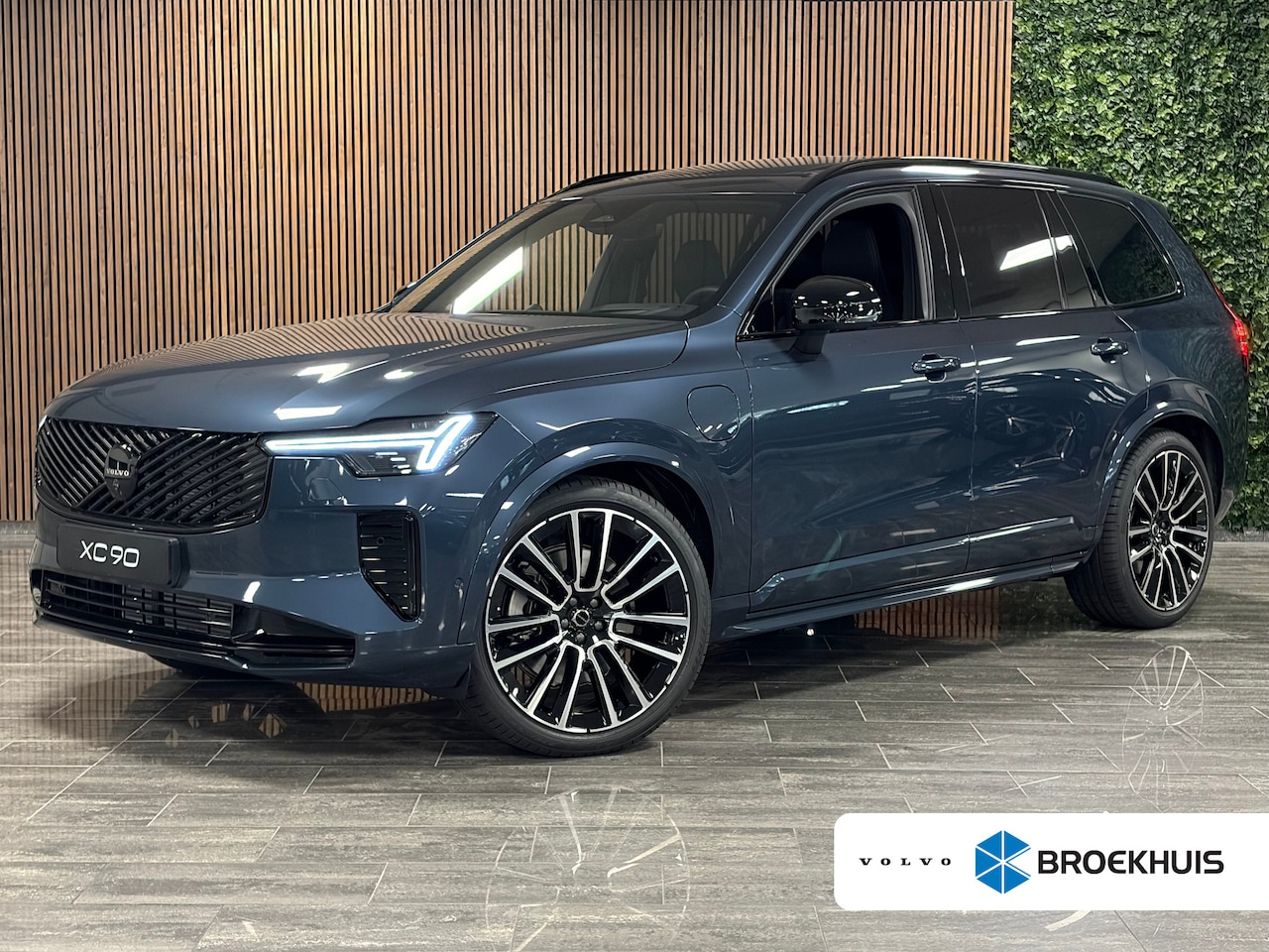Volvo XC90 - T8 AWD Recharge Ultra Black Edition Executive | Vol! | Bowers & Wilkins | Luchtvering | Ge - AutoWereld.nl