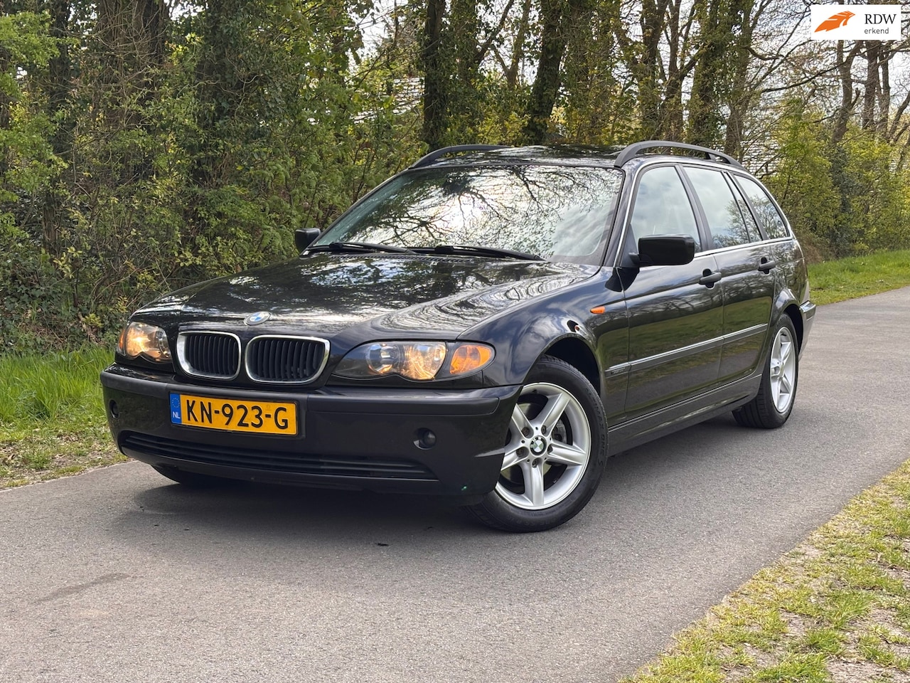 BMW 3-serie Touring - 316i Black&Silver II | Navi + Schuif / Kanteldak Nu € 2.450,- !!! - AutoWereld.nl