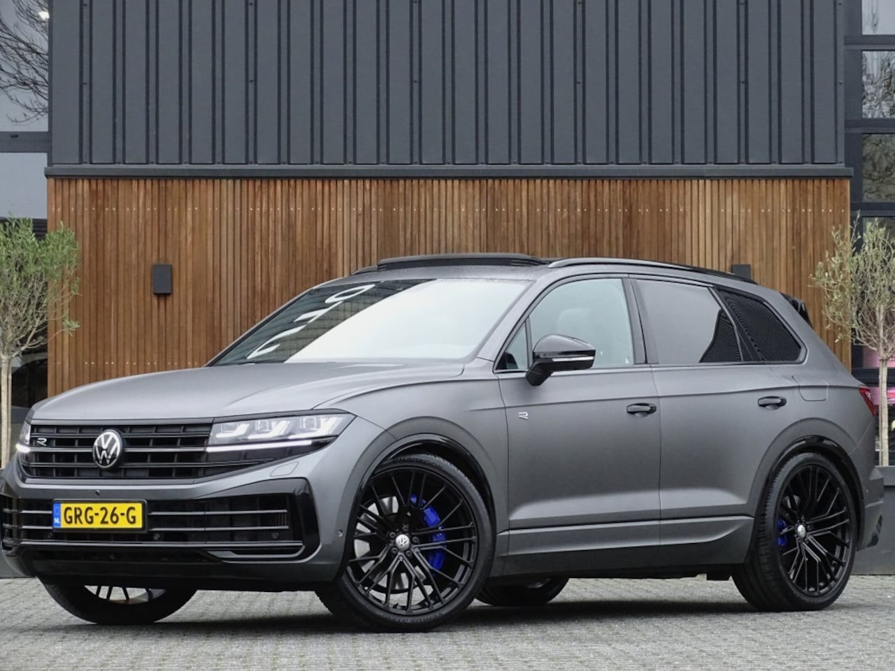 Volkswagen Touareg - 3.0 TSi R eHybr 462PK 4M / Highline / 2024 / LED - AutoWereld.nl