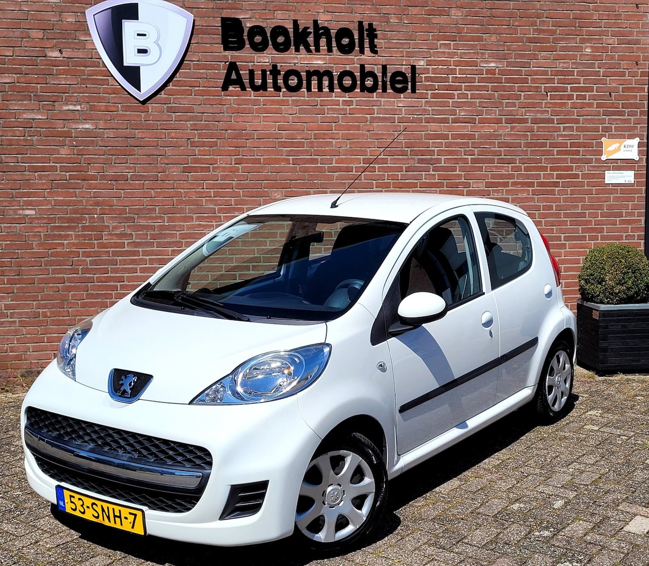 Peugeot 107 - 1.0-12V XS 1.0-12V XS, Airco (2e Eig.) Pas 4 nwe all-season + grote beurt! (NL NAP 2e eigenaar) - AutoWereld.nl