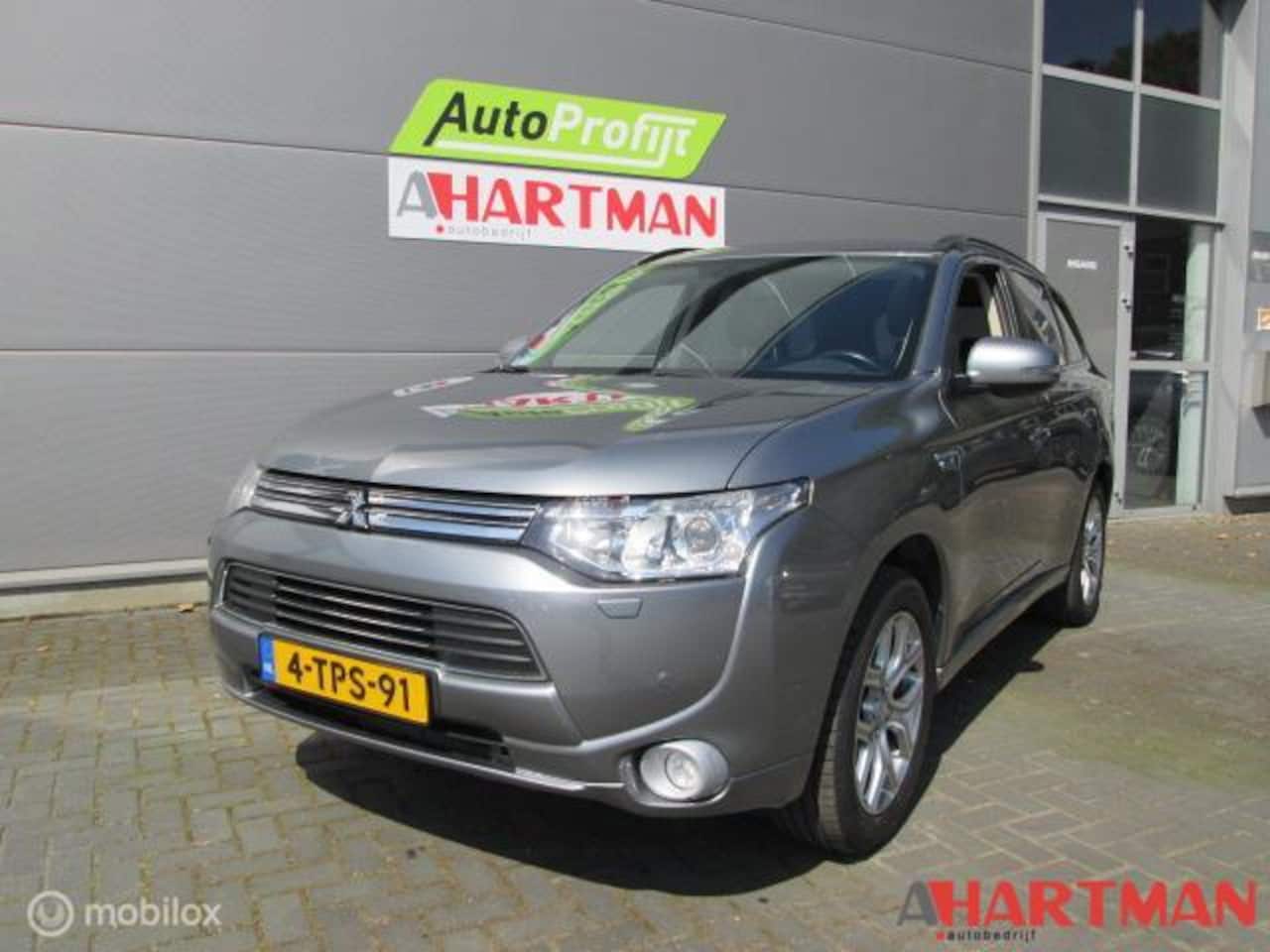 Mitsubishi Outlander - 2.0 PHEV instyle 2.0 PHEV Instyle - AutoWereld.nl