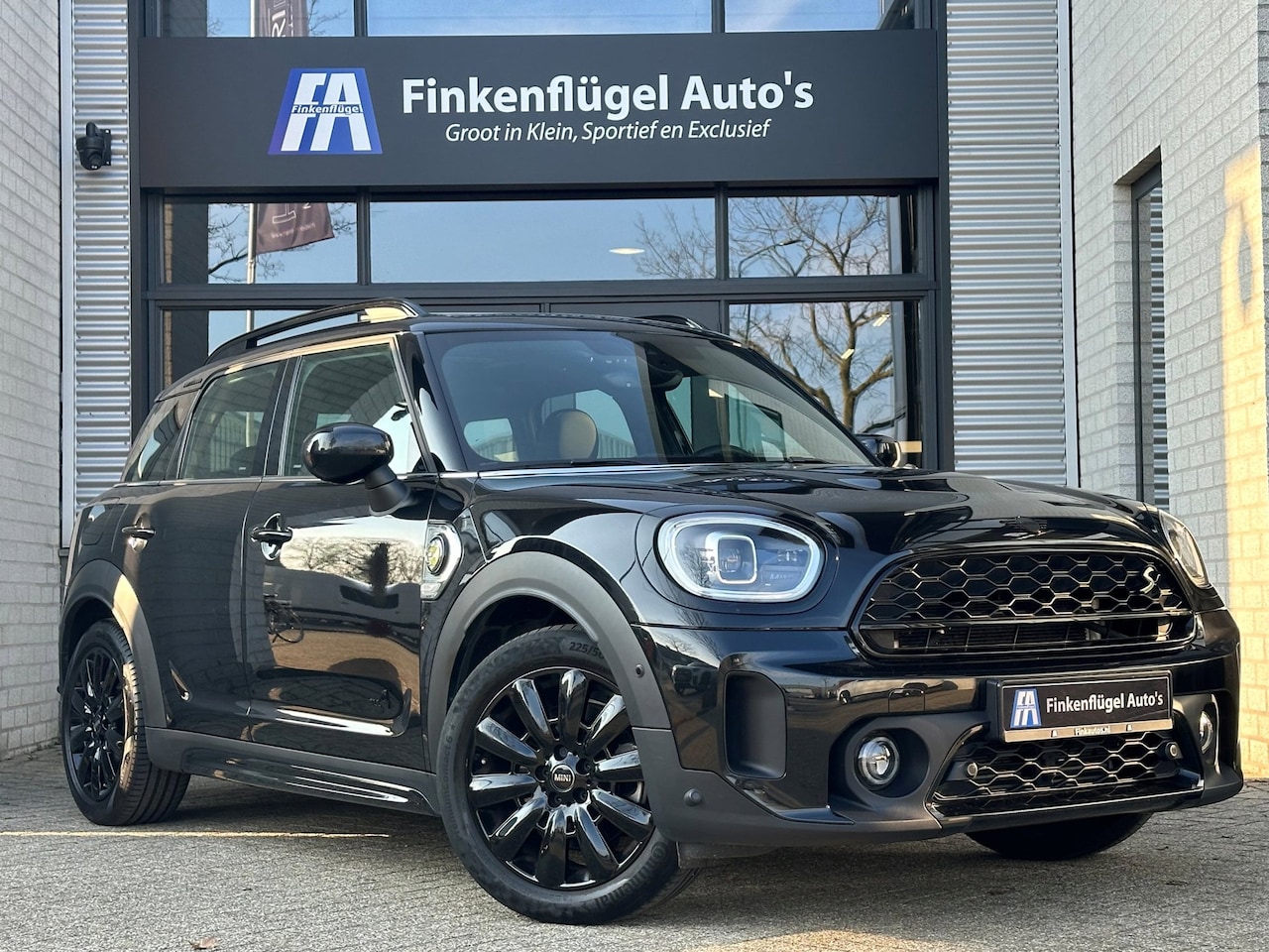 MINI Countryman - 1.5 Cooper S E ALL4 Black-Pack |Memory |ACC |Camera |Leer |Sfeer | - AutoWereld.nl