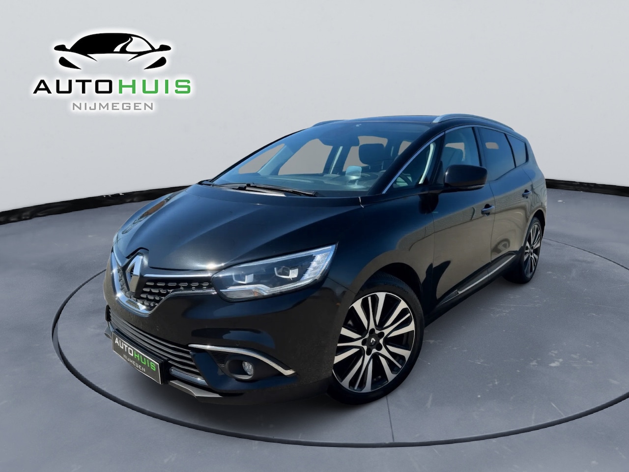 Renault Grand Scénic - Renault Grand Scénic Initiale Paris 1.3 TCe EDC 7-persoons Leder Panoramadak Trekhaak Zeer - AutoWereld.nl