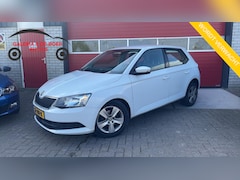 Skoda Fabia - 1.0 Ambition AIRCO / LIMITER / BLUETOOTH / STOELVERW / ELEK RAMEN