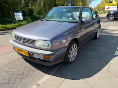 Volkswagen Golf Cabriolet - 1.8 APK 2027
