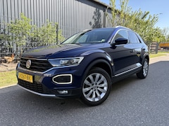 Volkswagen T-Roc - 1.5 TSI Sport / AUTOMAAT / NAVI / CRUISE / 32dkm NAP / CARPLAY