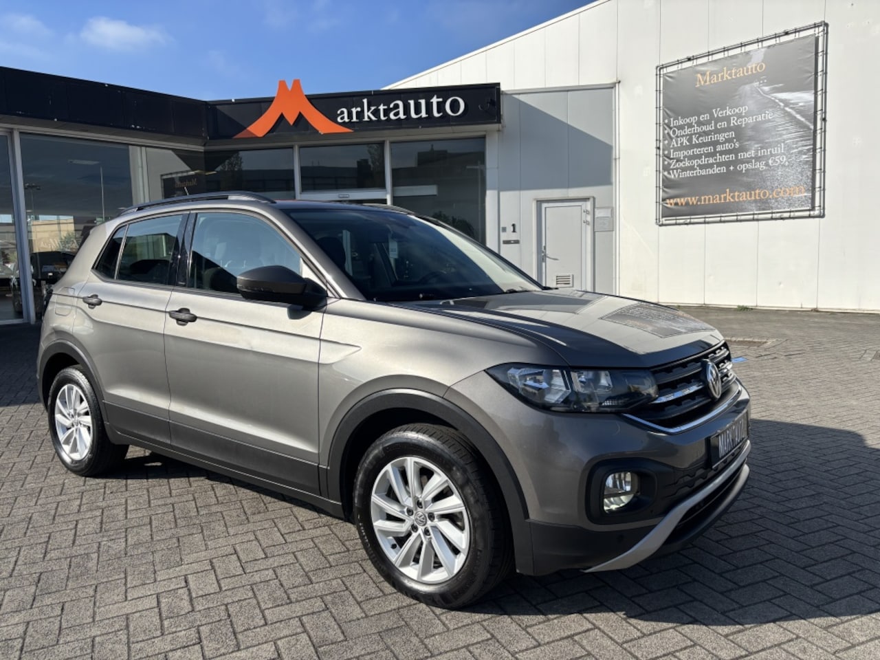 Volkswagen T-Cross - 1.0 TSI Lounge Carplay Climate Cruise Parkeersensoren - AutoWereld.nl