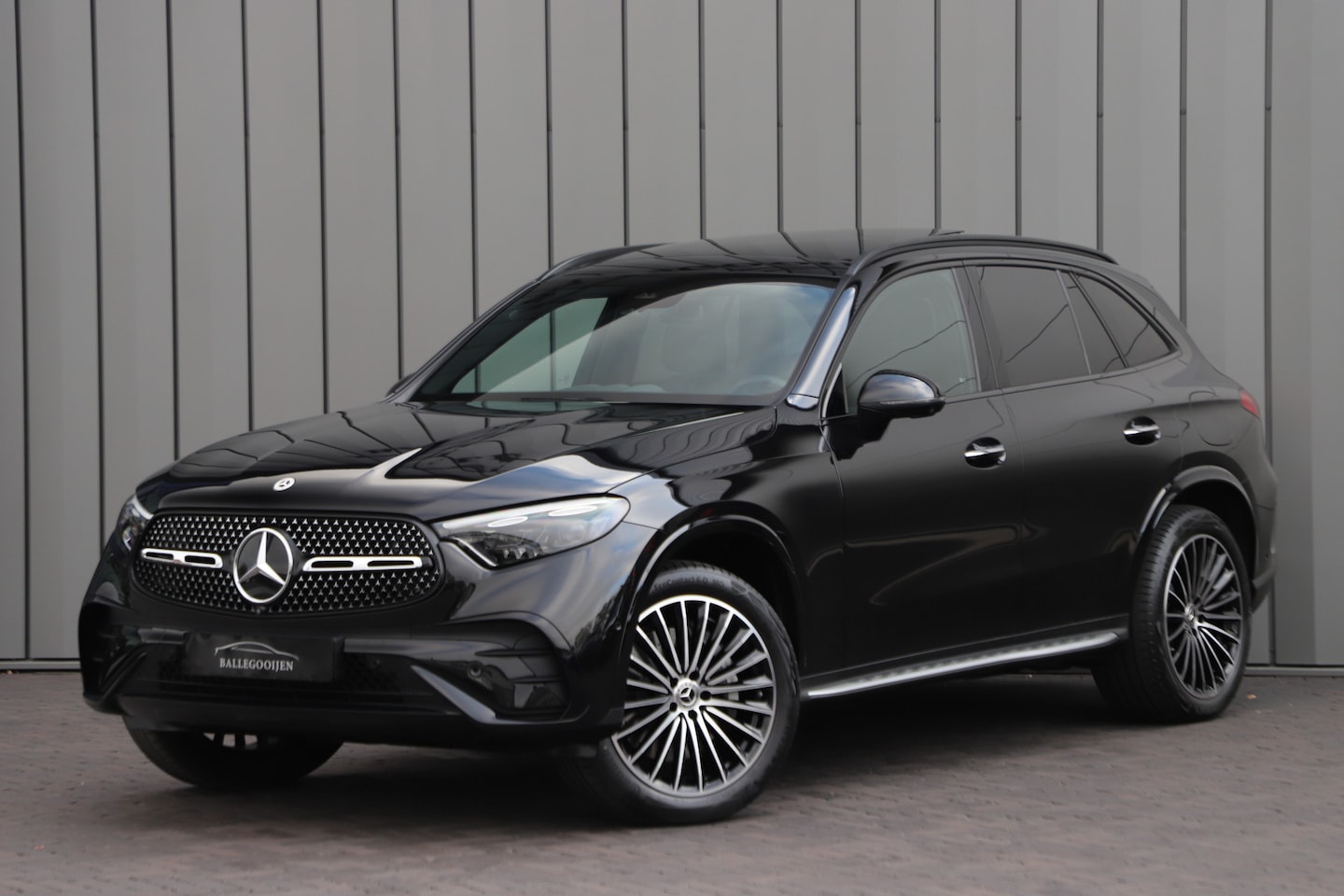 Mercedes-Benz GLC-klasse - 300e AMG 4-Matic | 313PK | Head-up | Burmester | Keyless | Distronic | Digital-ligt | Sfee - AutoWereld.nl