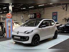 Volkswagen Up! - 1.0 High up 91DKM | Pano | LEER | Airco | Cruise