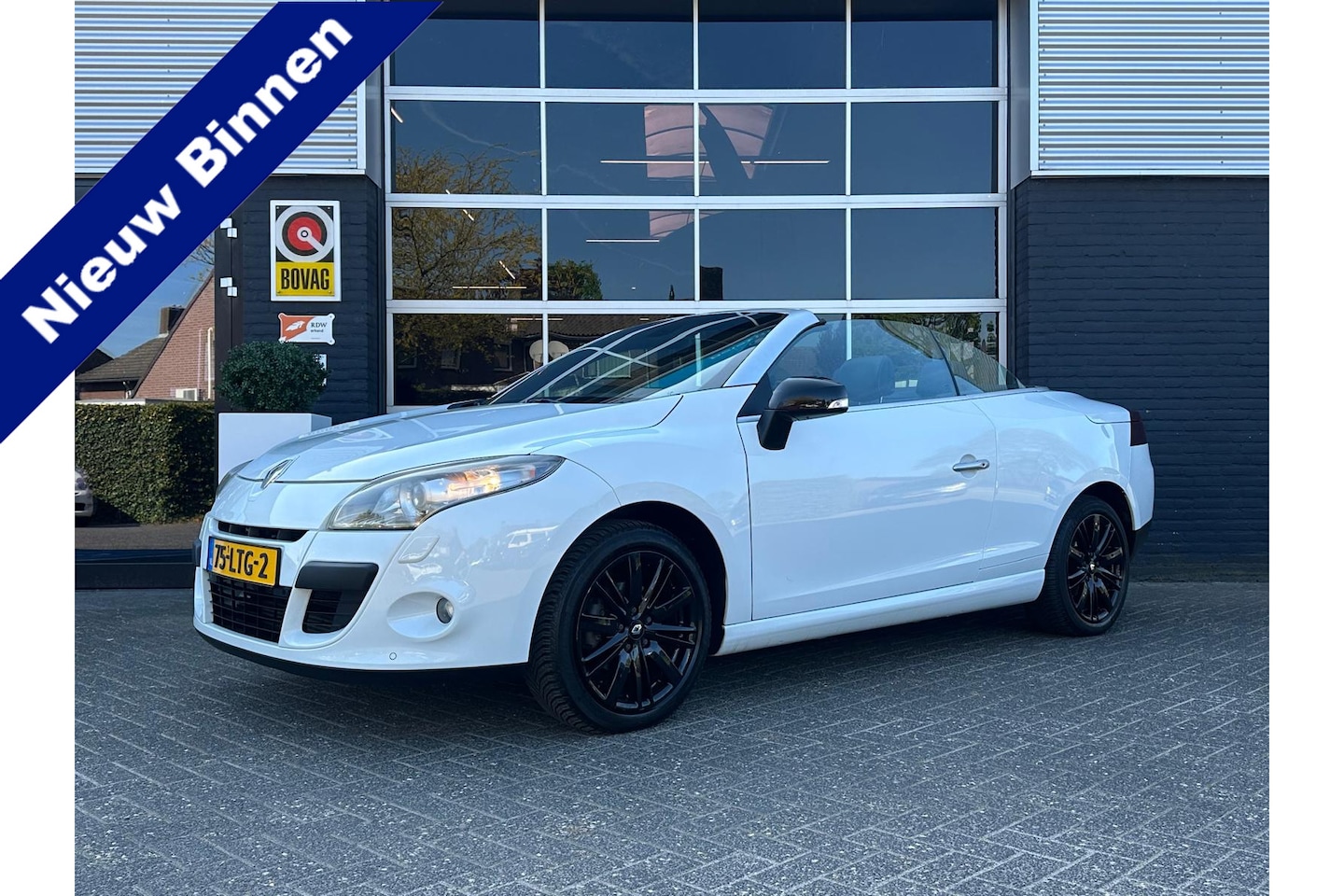 Renault Mégane coupé cabriolet - 1.4 TCE Dynamique 1.4 TCE Dynamique, Airco, Bluetooth, Cruise, Navi, PDC, Leder, NAP - AutoWereld.nl