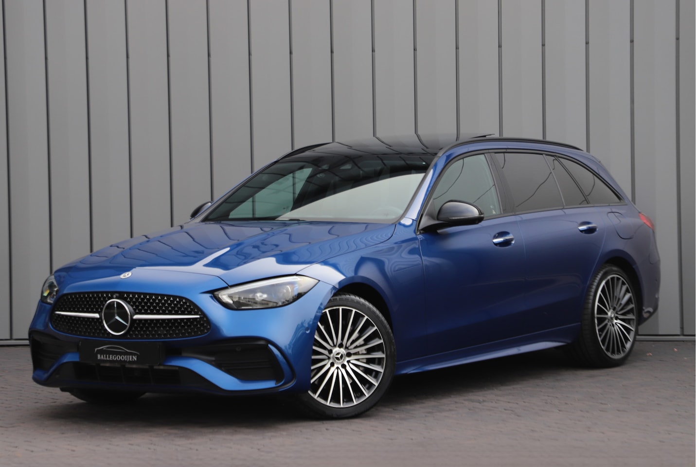 Mercedes-Benz C-klasse Estate - 300e AMG | 313PK | Massage | Head-up | Keyless | Sfeerverlichting | Stoelkoeling | Distron - AutoWereld.nl