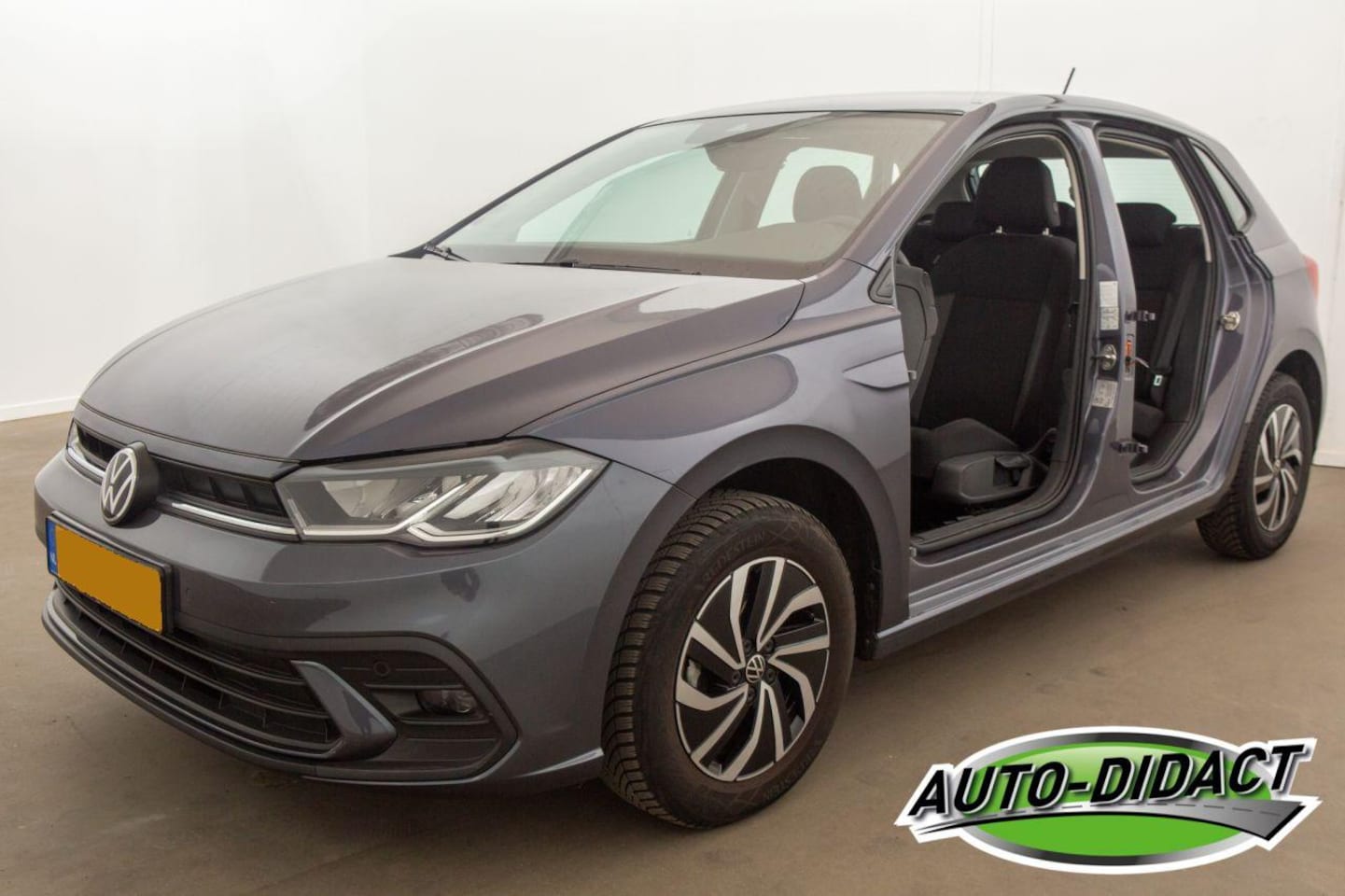 Volkswagen Polo - 1.0 TSI Clima Camera 45.167 km Life Business - AutoWereld.nl