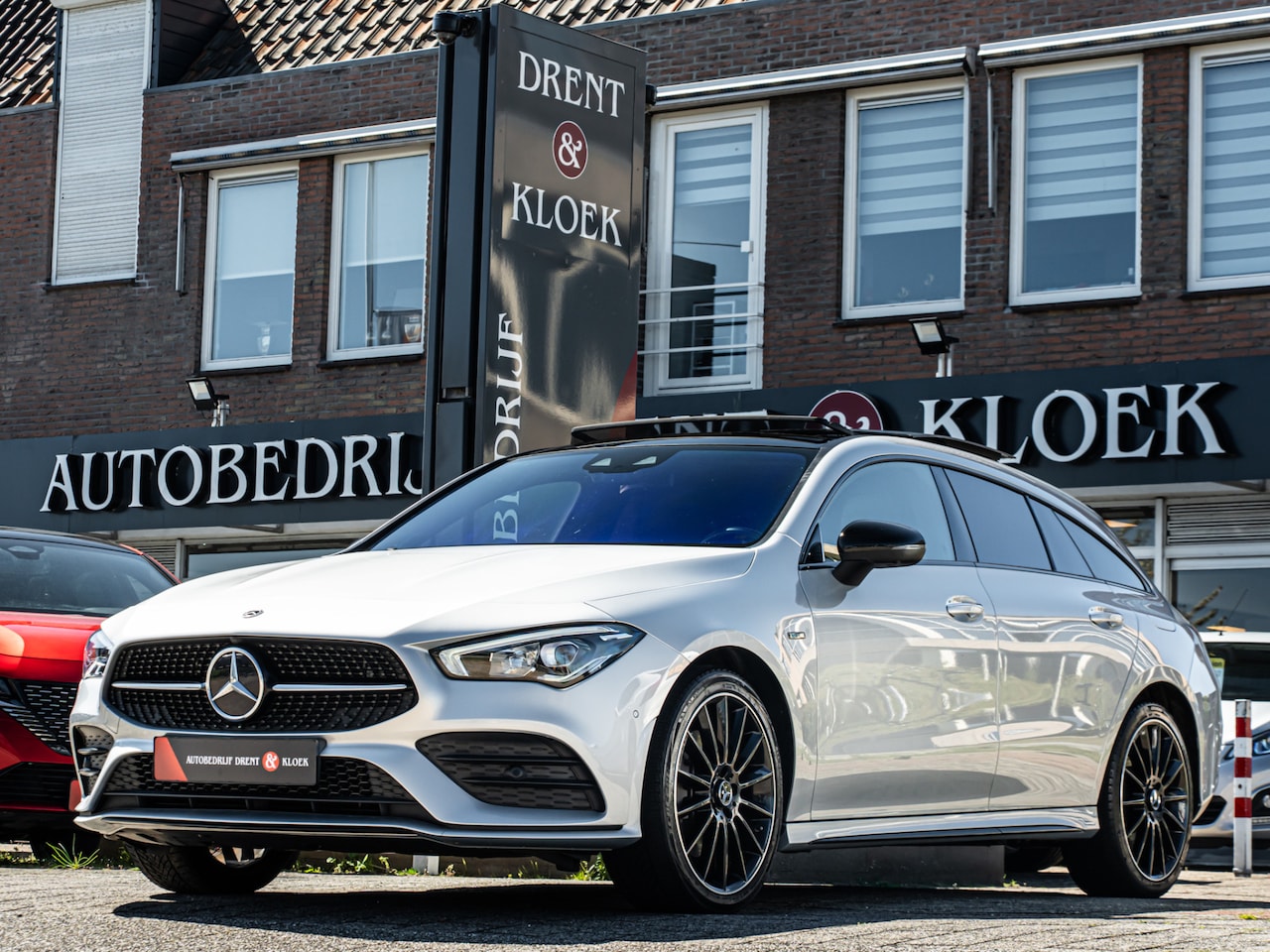 Mercedes-Benz CLA-klasse Shooting Brake - 250 e Premium AMG PANO BURMESTER 360 CAMERA 19 INCH NIGHT PAKKET LED - AutoWereld.nl