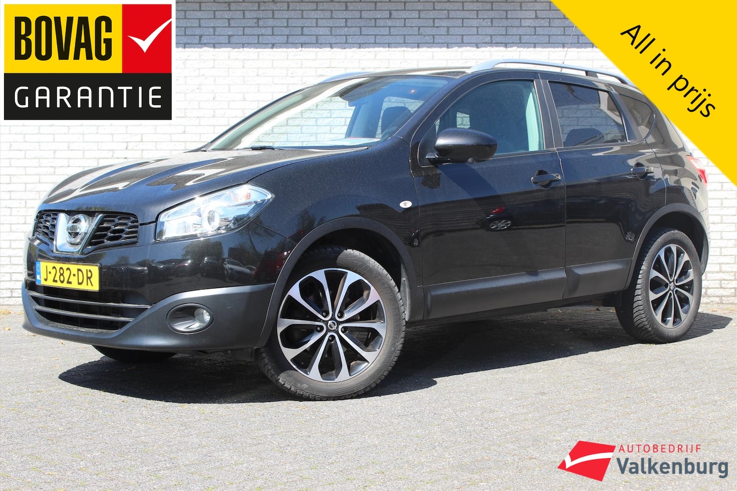 Nissan Qashqai - 2.0 Acenta 4WD | Pano dak | Trekhaak | Cruise | Climate | Bluetooth | Navi - AutoWereld.nl