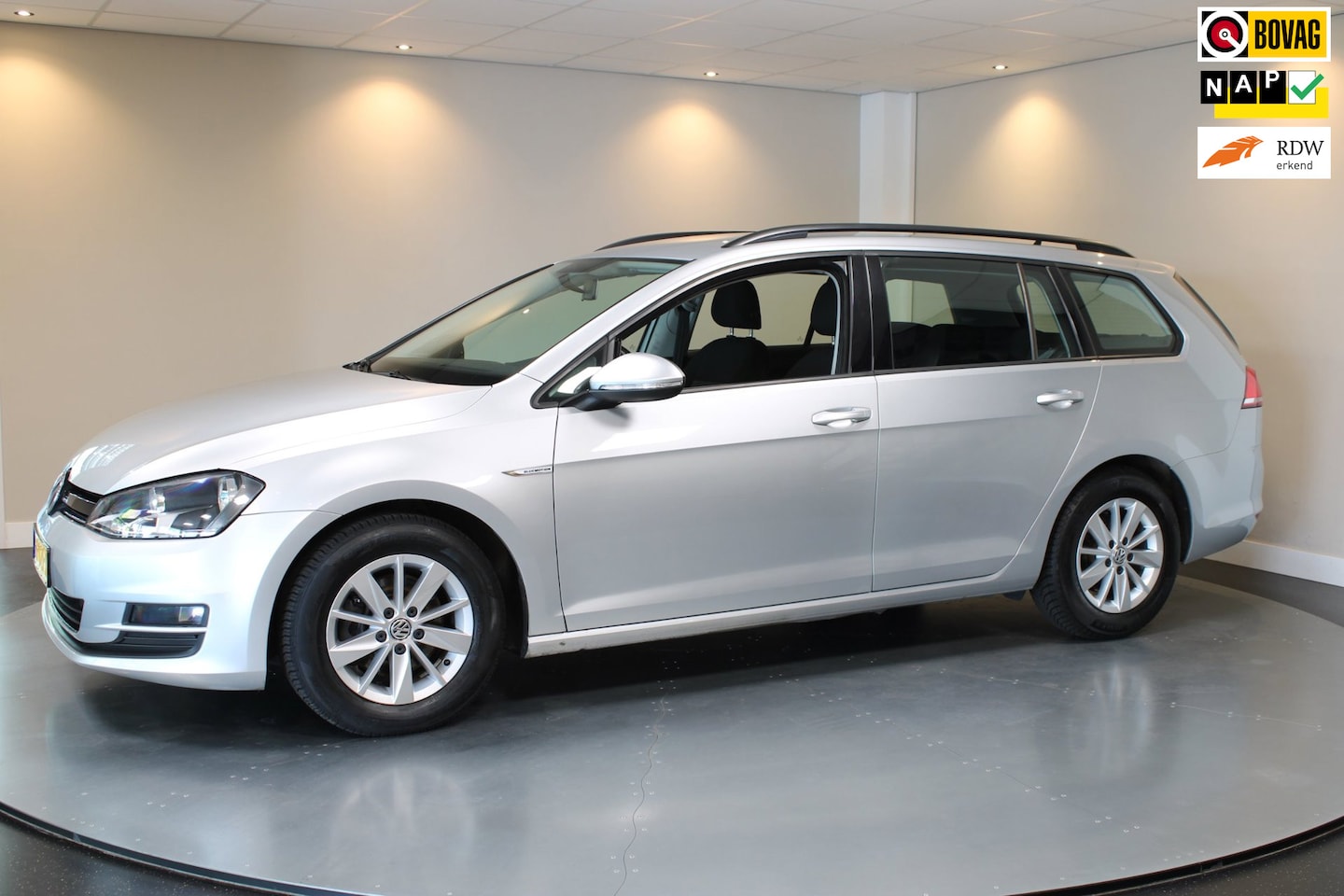 Volkswagen Golf Variant - 1.0 TSI Trendline *Top onderhouden* All-seasons|Cruise|Navi|DAB|NAP - AutoWereld.nl