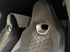 Volkswagen Tiguan - 1.5 e-Hybrid R-Line Black / 20 inch / 360 Cam. / 5jr Garantie / el.trekhaak / el klep