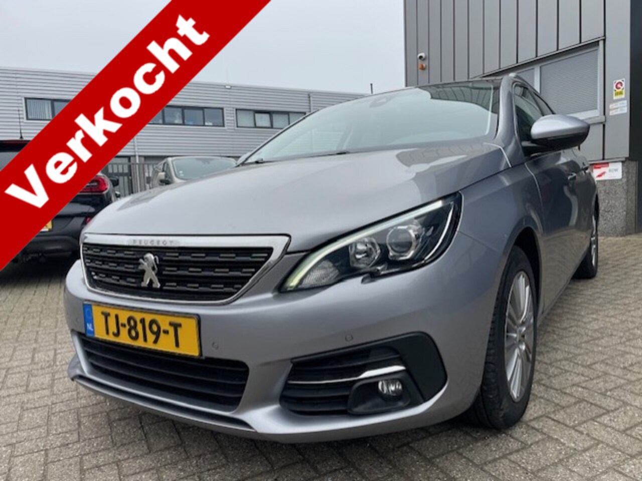 Peugeot 308 SW - 1.2 PureTech Blue Lease Premium 1.2 PureTech Blue Lease Premium - AutoWereld.nl