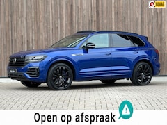 Volkswagen Touareg - 3.0 TSi 4MOTION R / Lapiz Blue / Pano /