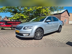 Skoda Octavia - 1.6 TDI Greenline Businessline CLIMA-NAVI-2014