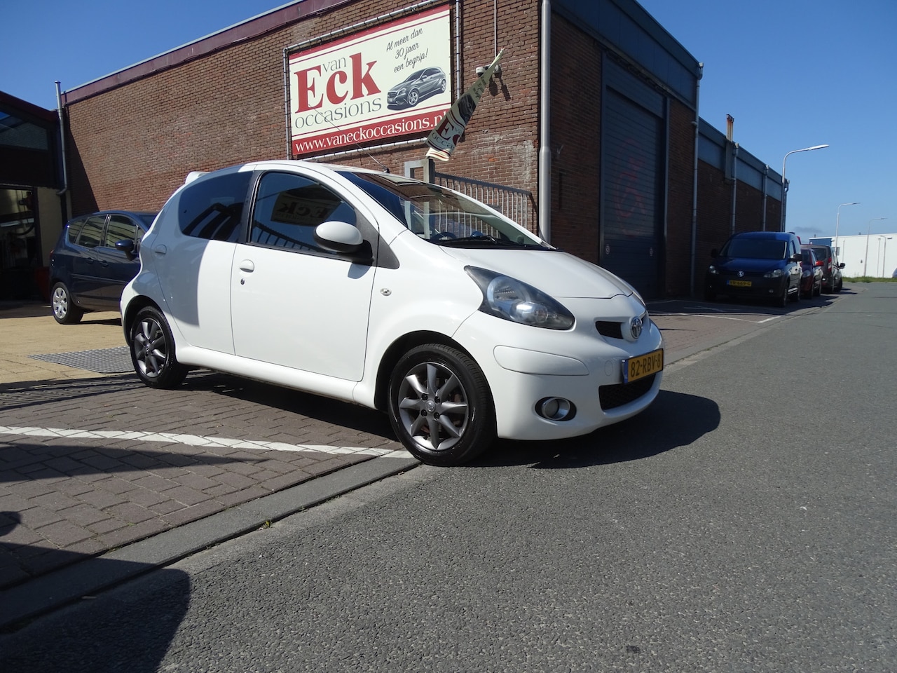 Toyota Aygo - 1.0-12V Dynamic Navigator 1.0-12V Dynamic Navigator - AutoWereld.nl