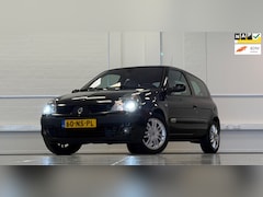 Renault Clio - 1.6i 16V Initiale Leer Clima 3e Eigenaar LED Nieuwe APK