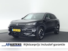 Volkswagen T-Roc - 1.5 eTsi 150pk DSG R-Line First Edition Trekhaak Camera Keyless Stoelverwarming Virtual Co