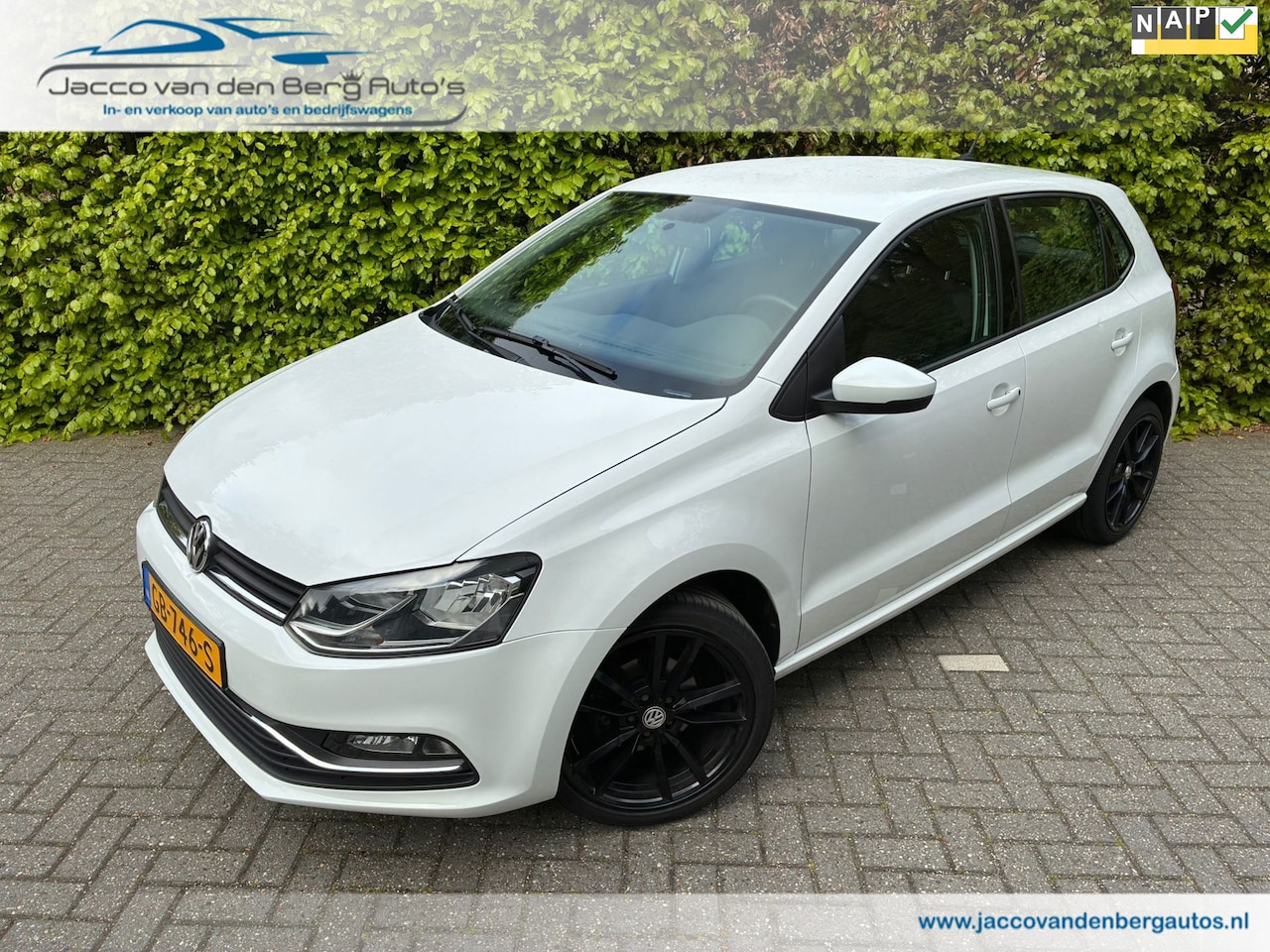 Volkswagen Polo - 1.2 TSI Comfortline I Navigatie I Airco - AutoWereld.nl
