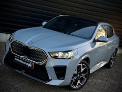 BMW iX2 - eDrive 67kWh M-SPORT PRO PANO|HUD|HK|360|MEMORY VOL