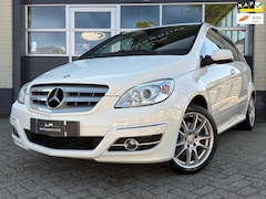 Mercedes-Benz B-klasse - 200 Turbo / NL-auto / Trekhaak / Airco