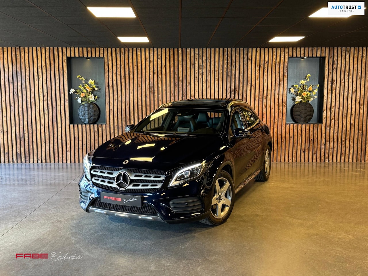 Mercedes-Benz GLA-Klasse - 180 Business Solution AMG / Pano / Camera / Sfeerverlichting - AutoWereld.nl