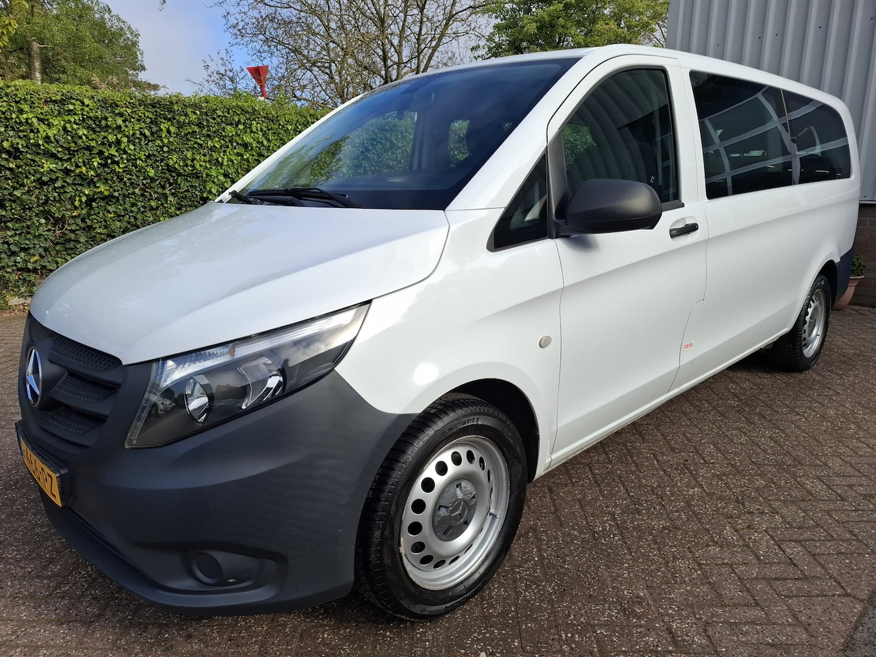 Mercedes-Benz Vito Tourer - 114 BlueTEC 22995.- INCL BTW 9-PERSOONS AUTOMAAT 135PK - AutoWereld.nl