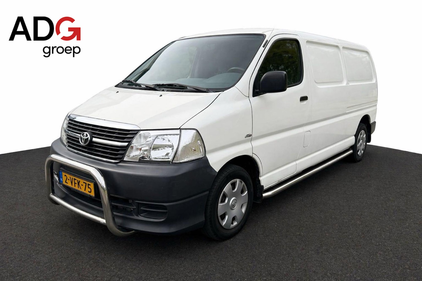 Toyota HiAce - 2.5 D-4D LWB Comfort AC LONG UNIEKE BUS! (geen export) - AutoWereld.nl