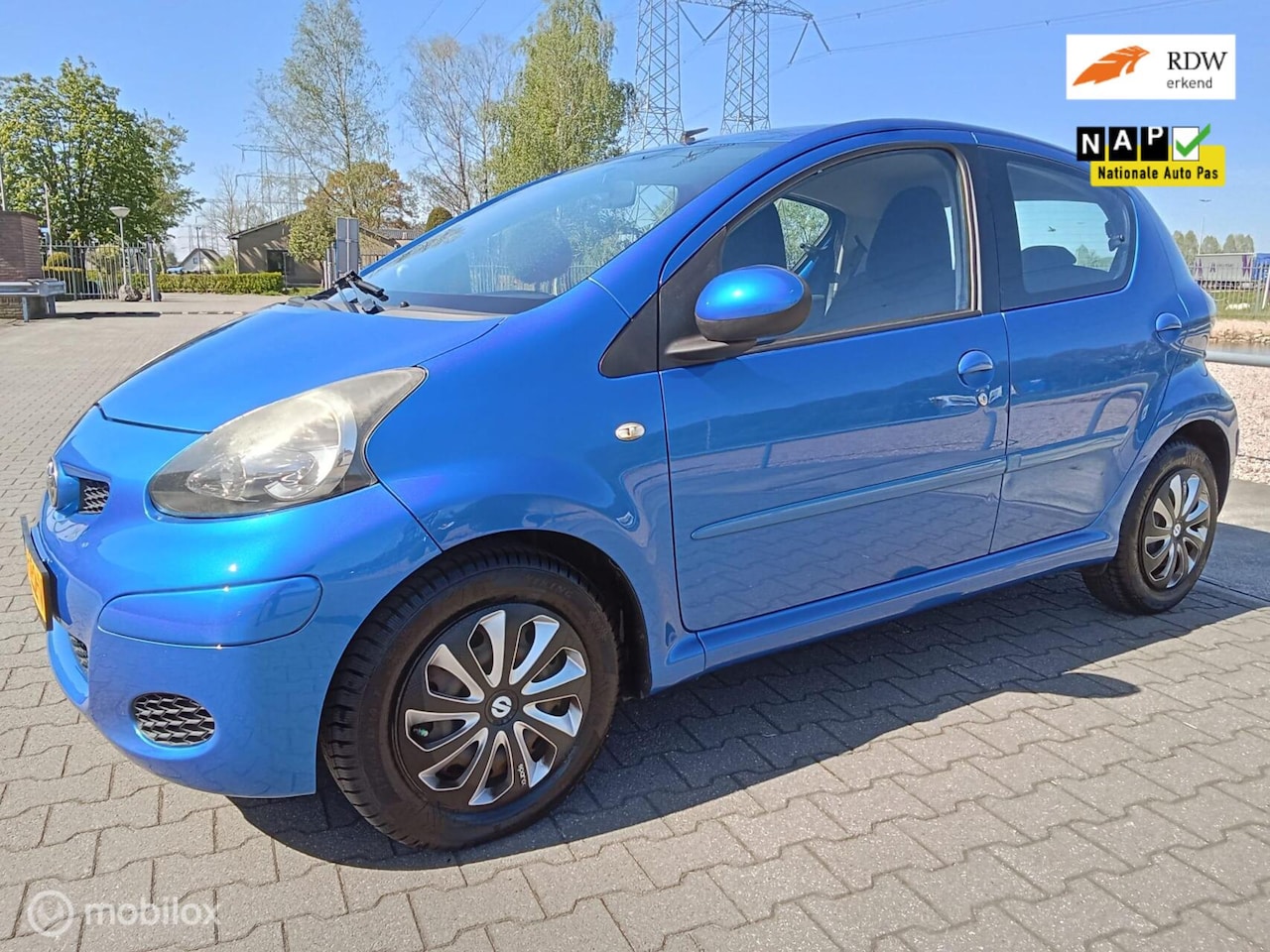 Toyota Aygo - 1.0-12V Dynamic Blue/ jaar apk - AutoWereld.nl