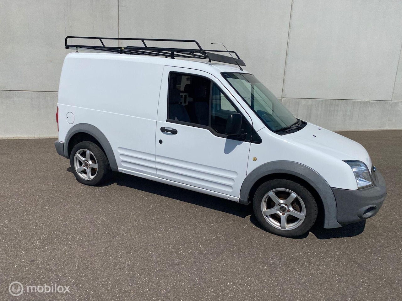 Ford Transit Connect - AIRCO EURO 5 € 3250,- +21% BTW/ TAX - AutoWereld.nl