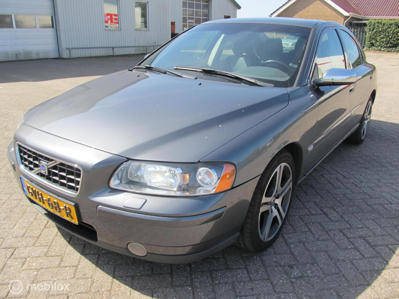 Volvo S60 - 2.5T Kinetic 2.5T Kinetic ,import Zweden,187846 zeer goede auto - AutoWereld.nl