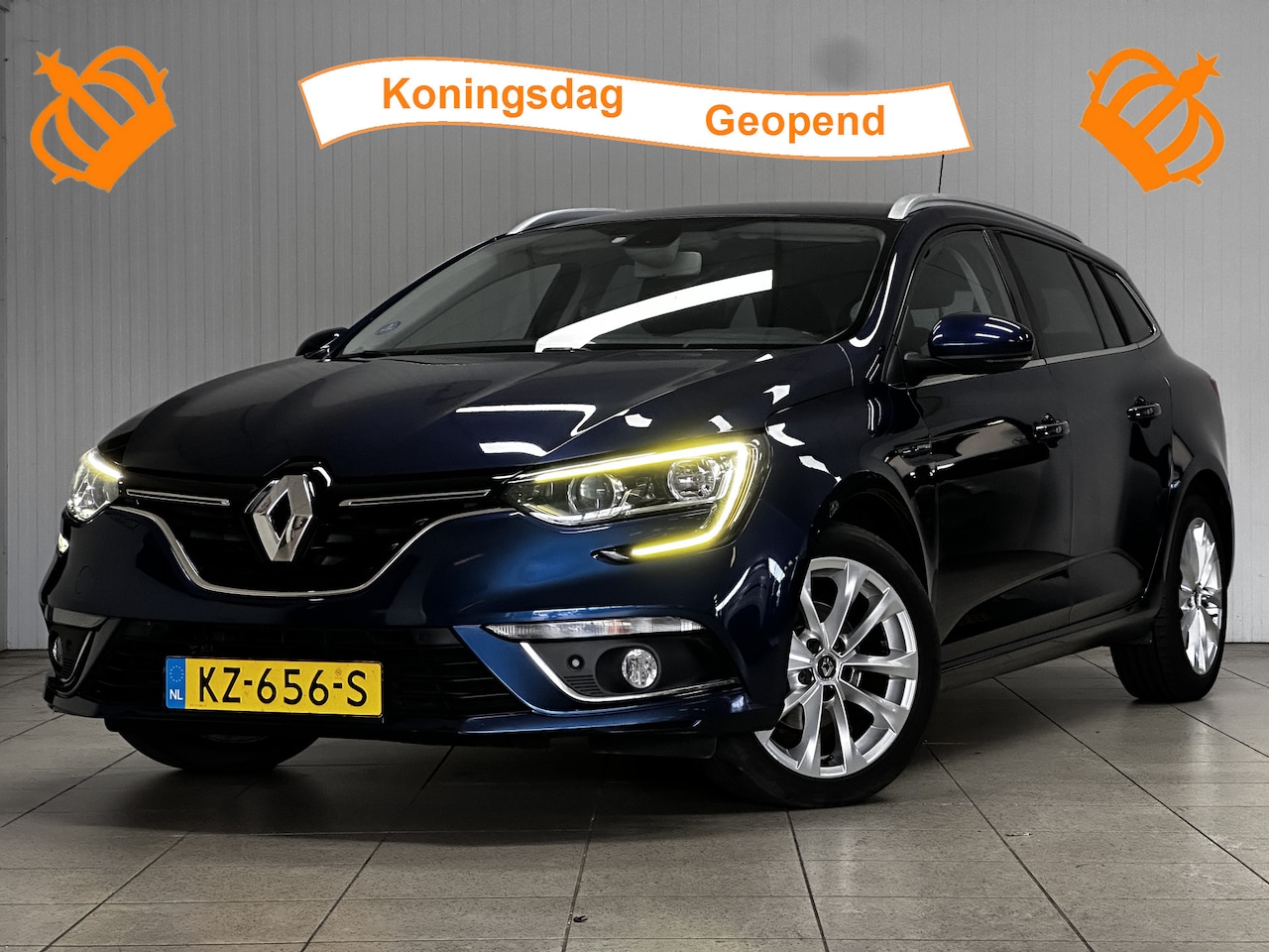 Renault Mégane Estate - 1.2 TCe Limited/ Trekhaak/ 17'' LMV/ Keyless/ PDC V+A/ DAB+/ Clima/ Cruise/ Elek. pakket/ - AutoWereld.nl