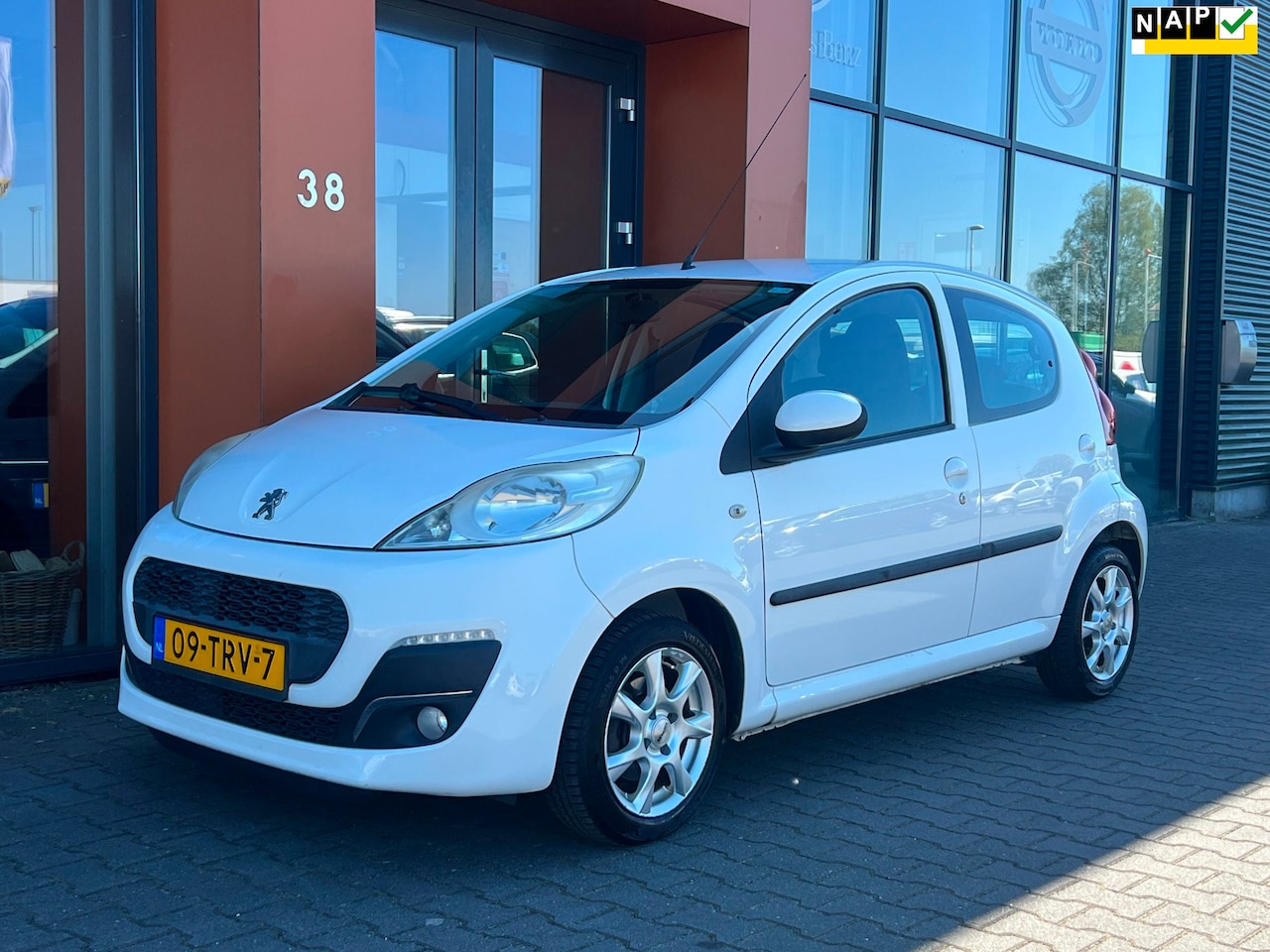 Peugeot 107 - 1.0|Led|Airco|Isofix|Elek. ramen|APK 01-2027|Aux - AutoWereld.nl