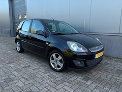 Ford Fiesta - 1.6-16V Futura|Automaat|Nieuw Apk