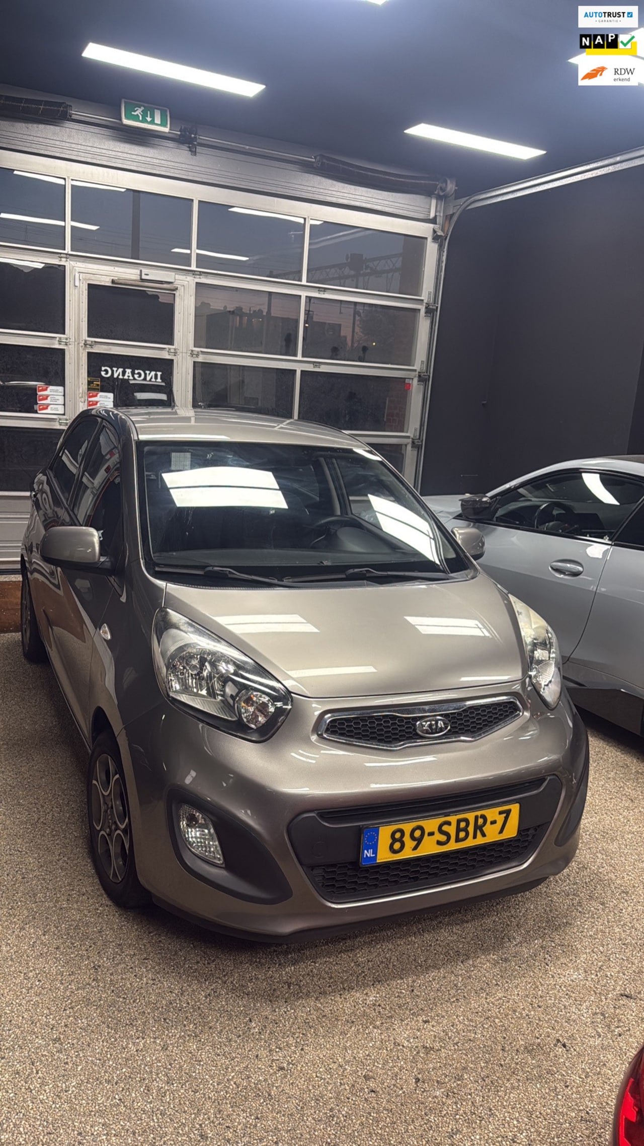 Kia Picanto - 1.2 CVVT Airco/Automaat/Keyless/Comfort Pack - AutoWereld.nl