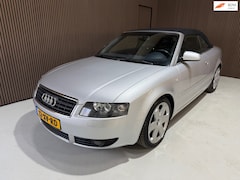 Audi A4 Cabriolet - 2.4 V6 Exclusive Nieuwstaat/Automaat/Leer/Stoelverw