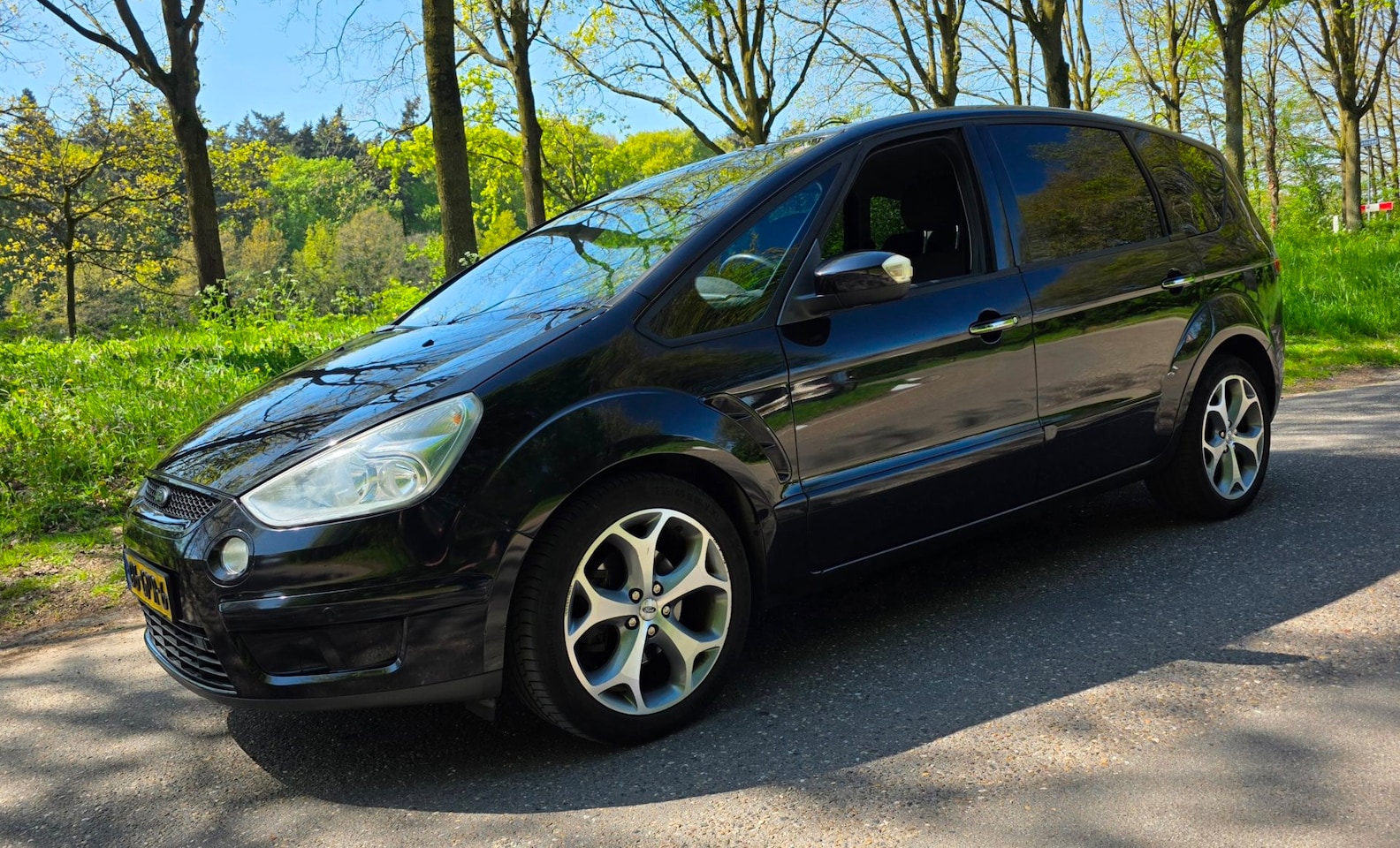 Ford S-Max - 2.3-16V - 2e Eigenaar - Automaat - 08-03-2027 APK - AutoWereld.nl