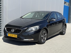 Volvo V40 - 1.6 D2