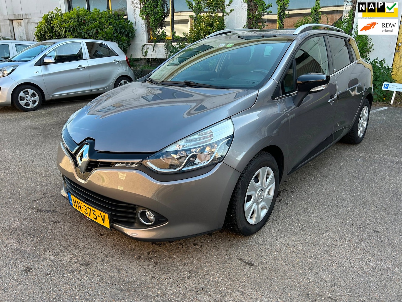Renault Clio Estate - 1.5 dCi ECO Night&Day /Nette km stand / Airco / Cruise Control - AutoWereld.nl
