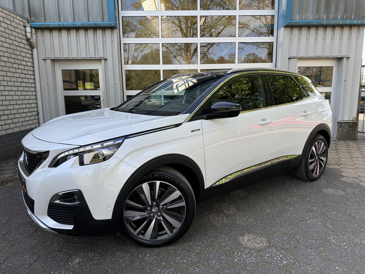 Peugeot 3008 - 1.2 PureTech GT Line 1.2 PureTech GT Line - AutoWereld.nl