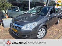 Opel Astra - 1.6 Cosmo, leer, trekhaak