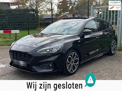 Ford Focus - 1.0 EcoBoost ST Line Panodak LED Camera MEGA VOL